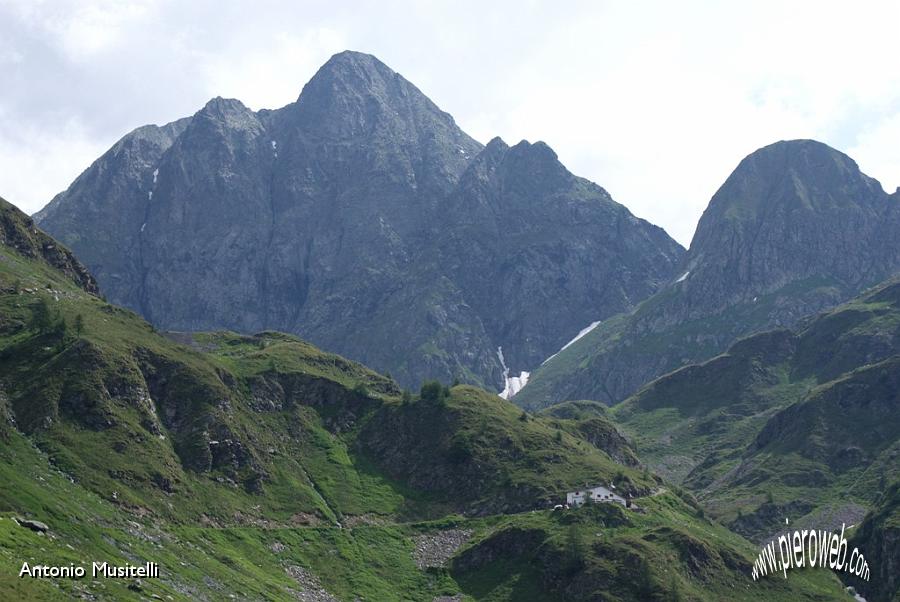 7 Rif Longo e Monte Aga.jpg